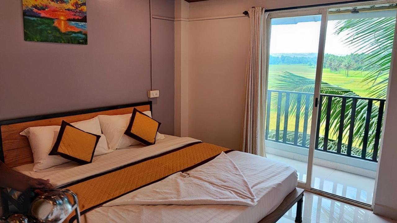 Shivam Bnb Mandrem Exteriör bild
